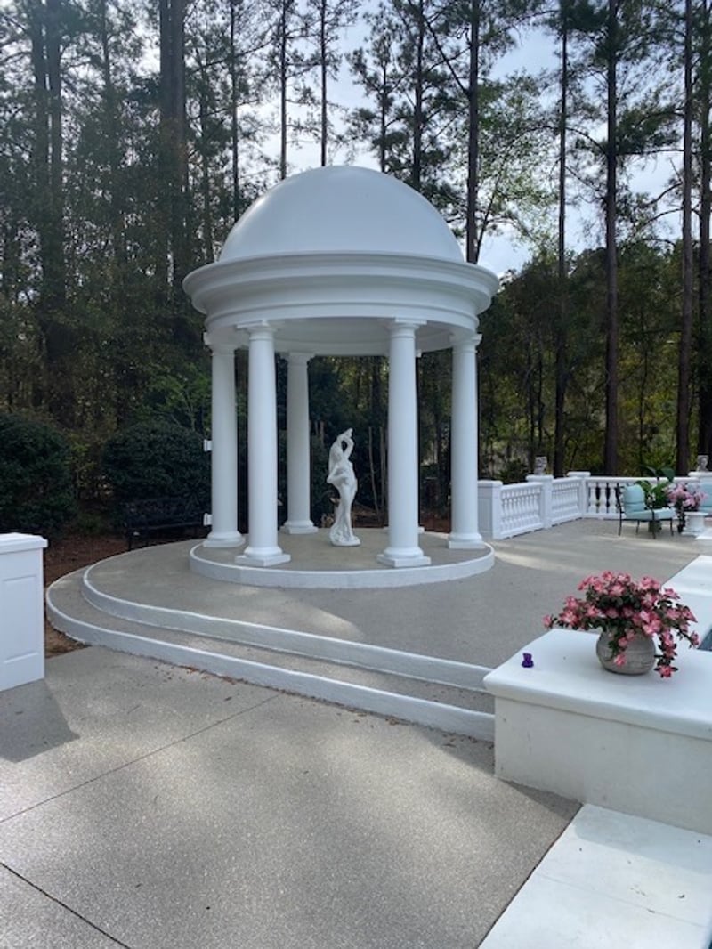 Rotunda Pergola
